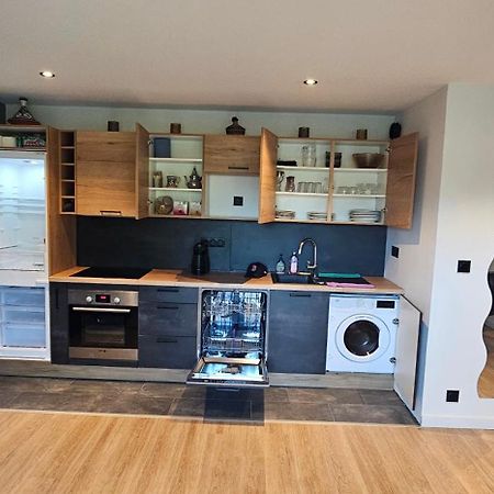 Charmant Appartement Tout Equipe Seilh Екстериор снимка