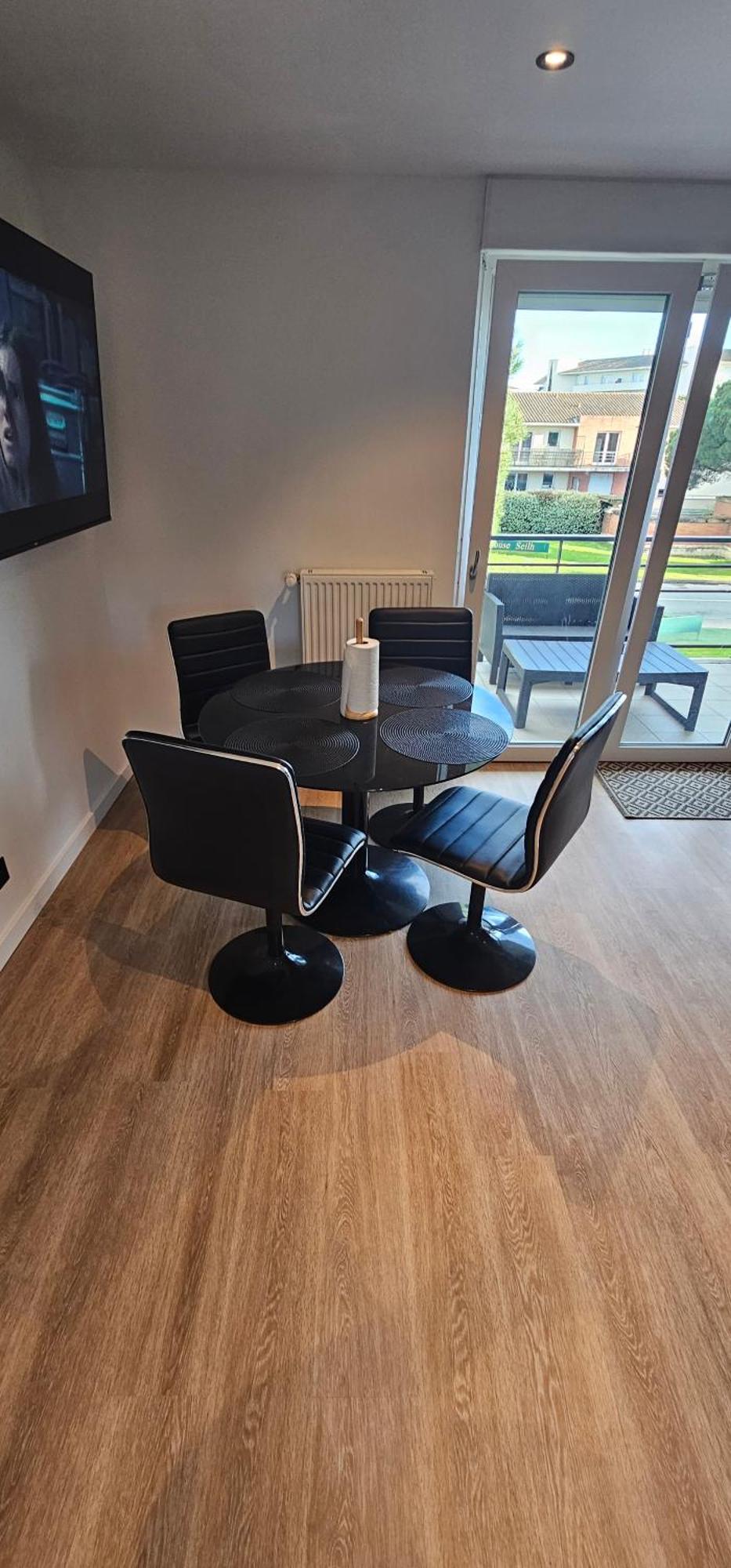 Charmant Appartement Tout Equipe Seilh Екстериор снимка
